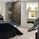 Modern With Indoor Shower Near The River - Moderno Com Duche Interior Proximo Da Ribeira بيت شباب فيلا نوفا دي غايا