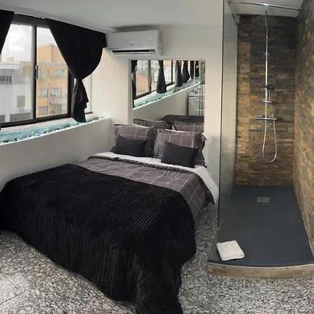 Hostel Modern With Indoor Shower Near The River - Moderno Com Duche Interior Proximo Da Ribeira